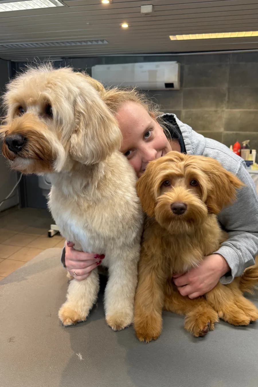 Liv & Flo, moeder en dochter samen in het salon. gezelligheid verzekerd! 💜